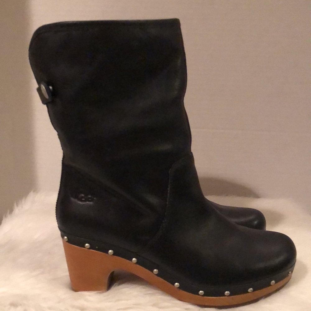 Ugg’s Black Leather Mid Height Boots with Wood Platform Heels S/N 1001793